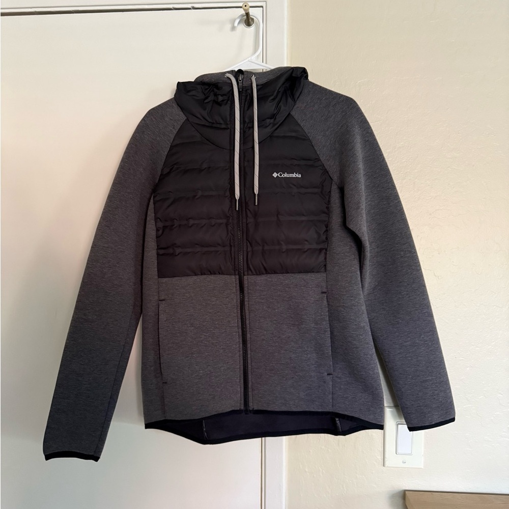 Columbia Women's Two-Tone Hooded Puffer Jacket - Picture 2 of 5
